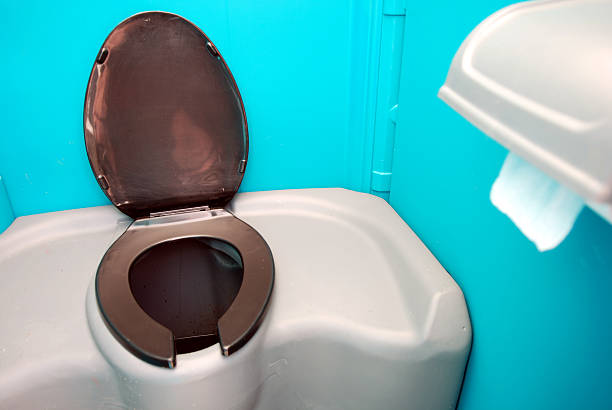 Porta potty delivery and setup in Seminole, TX